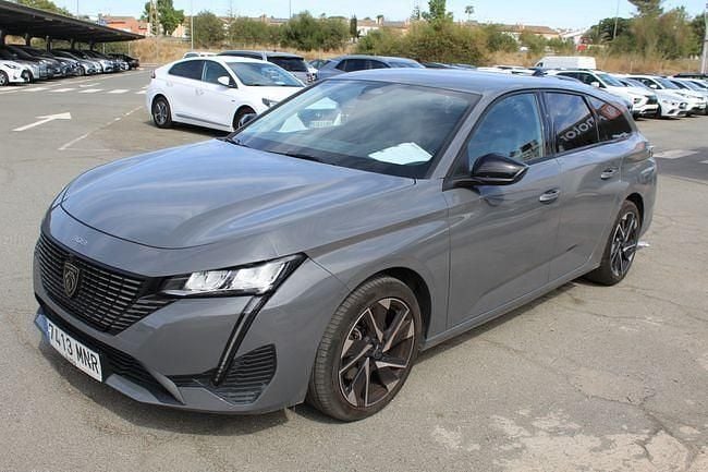 Usado Peugeot 308 SW Allure 131 CV (96 kW) 2024 Gris / plata Familiar