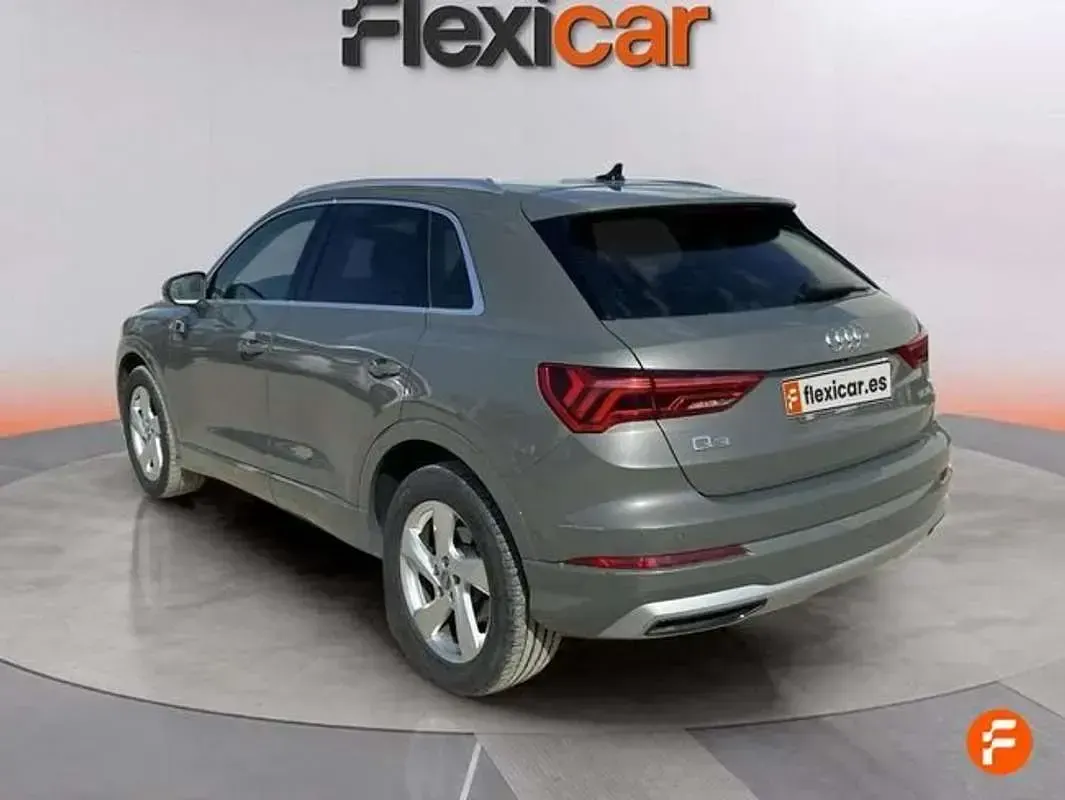 Usado Audi Q3 150 CV (110 kW) 2019 Gris SUV