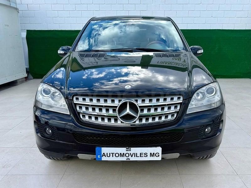 Usado Mercedes ML320 224 CV (164 kW) 2008 Negro SUV
