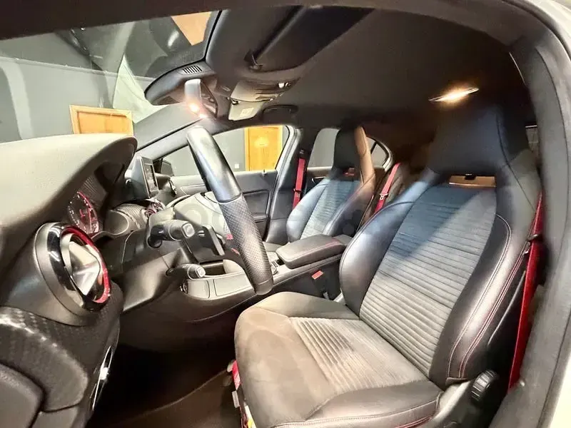 Usado Mercedes A250 211 CV (155 kW) 2014 Blanco Berlina