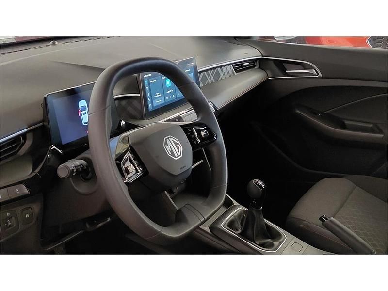 Usado MG MG3 116 CV (85 kW) 2025 Rojo Utilitario