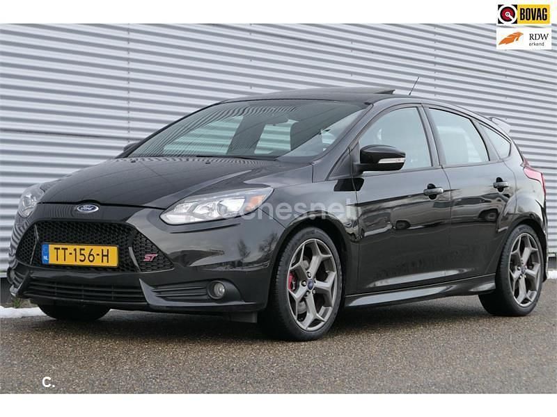 Usado Ford Focus ST 250 CV (183 kW) 2014 Negro Berlina
