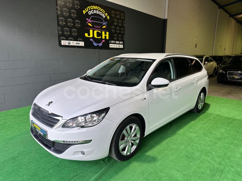 Blanco Usado 2016 Peugeot 308 Style Familiar | 8490 € (Precio justo) - Imagen 1/4