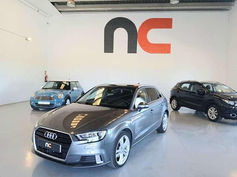 Gris Usado 2020 Audi A3 Utilitario | 22.900 € (Precio justo) - Imagen 1/4