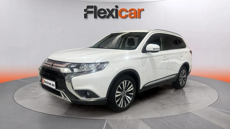 Usado Mitsubishi Outlander Motion 150 CV (110 kW) 2019 Blanco SUV
