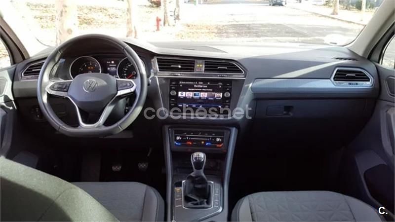 Usado VW Tiguan Life 150 CV (110 kW) 2021 Azul SUV