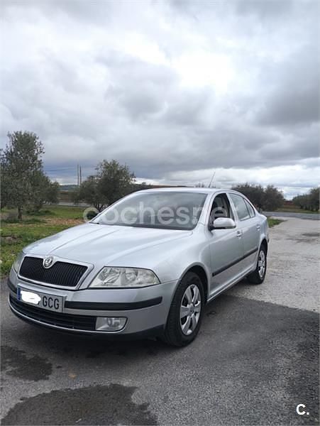 Usado Skoda Octavia 105 CV (77 kW) 2008 Gris / plata Berlina