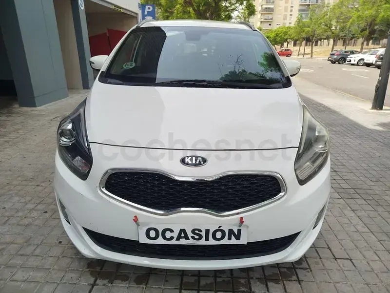 Usado Kia Carens 136 CV (100 kW) 2014 Blanco Monovolumen