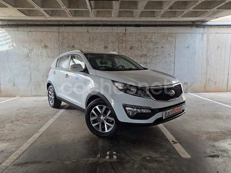 Blanco Usado 2015 Kia Sportage SUV | 11.990 € (Buen precio) - Imagen 1/4