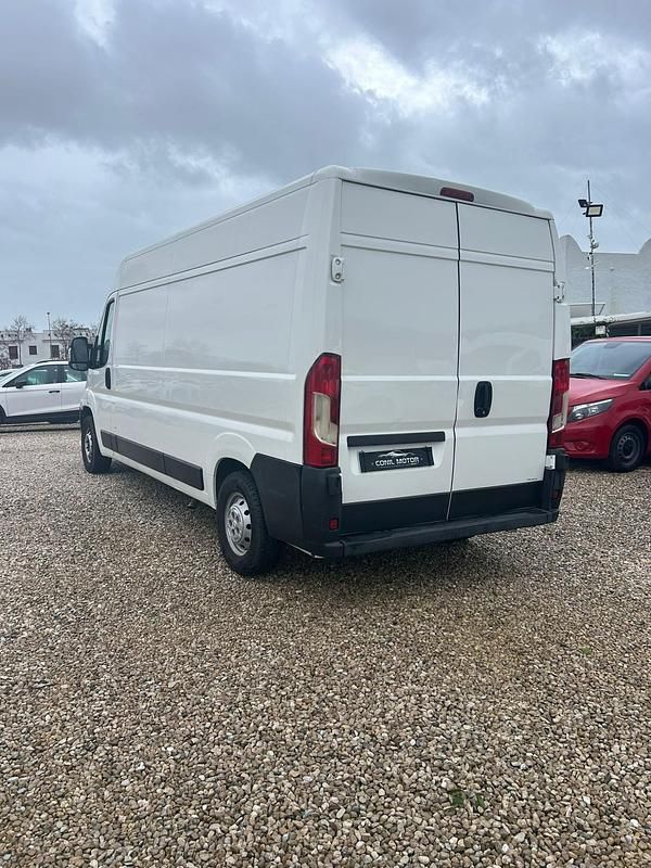 Usado Peugeot Boxer 130 CV (95 kW) 2019 Blanco Van