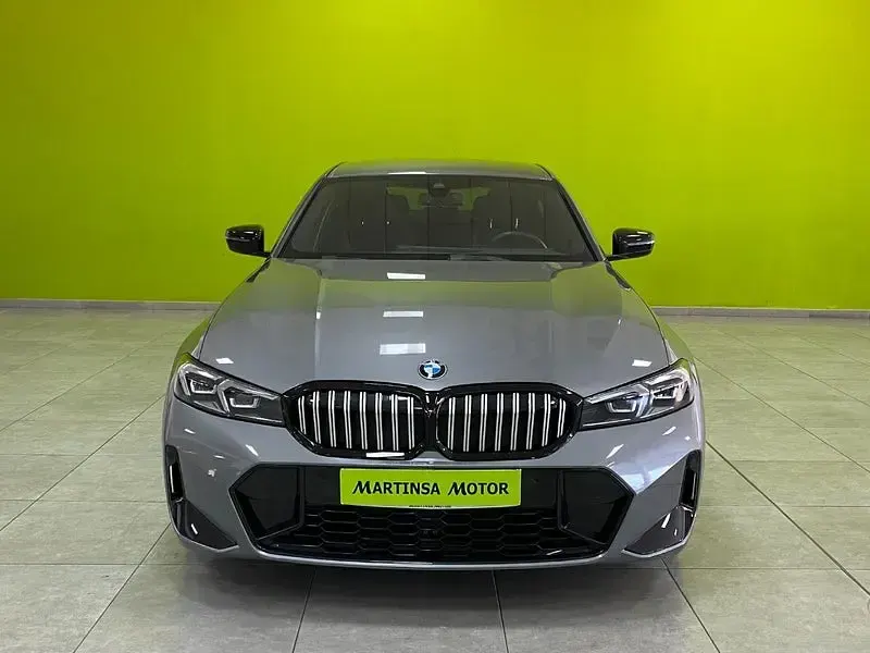 Usado BMW 318 Sport Line 150 CV (110 kW) 2025 Gris / plata Berlina