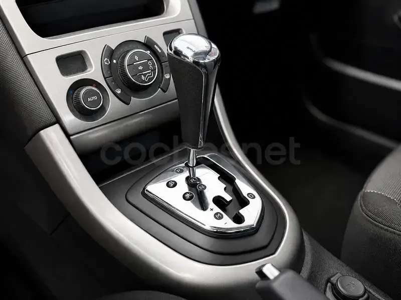 Usado Peugeot 308 120 CV (88 kW) 2009 Azul Berlina