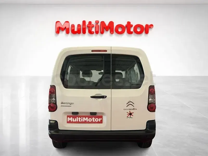 Usado Citroën Berlingo Live 75 CV (55 kW) 2018 Blanco Monovolumen