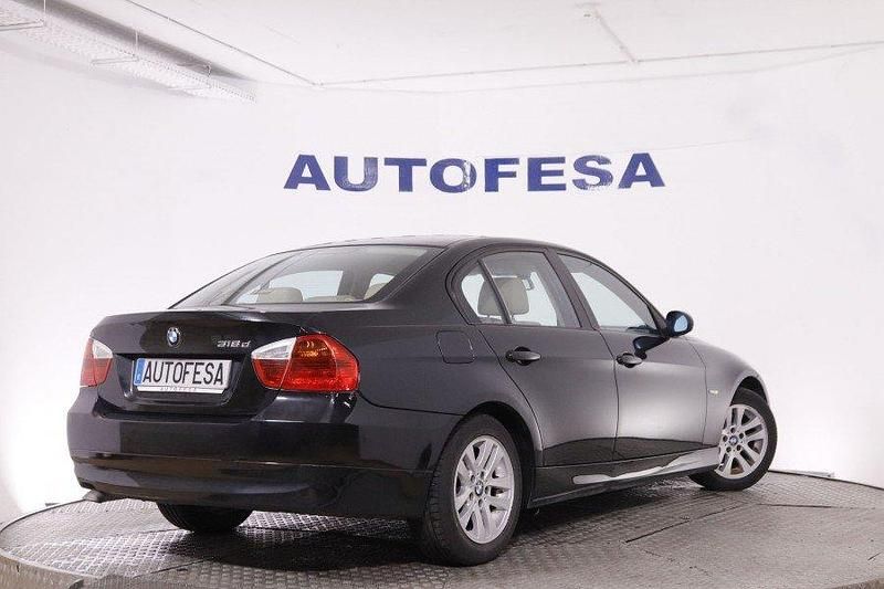 Usado BMW 318 122 CV (89 kW) 2008 Negro Berlina