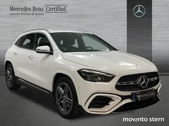 Usado Mercedes GLA200 150 CV (110 kW) 2024 Blanco SUV