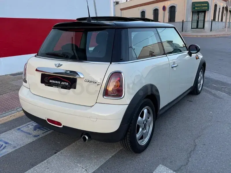 Usado Mini Cooper D 110 CV (80 kW) 2007 Beige Utilitario