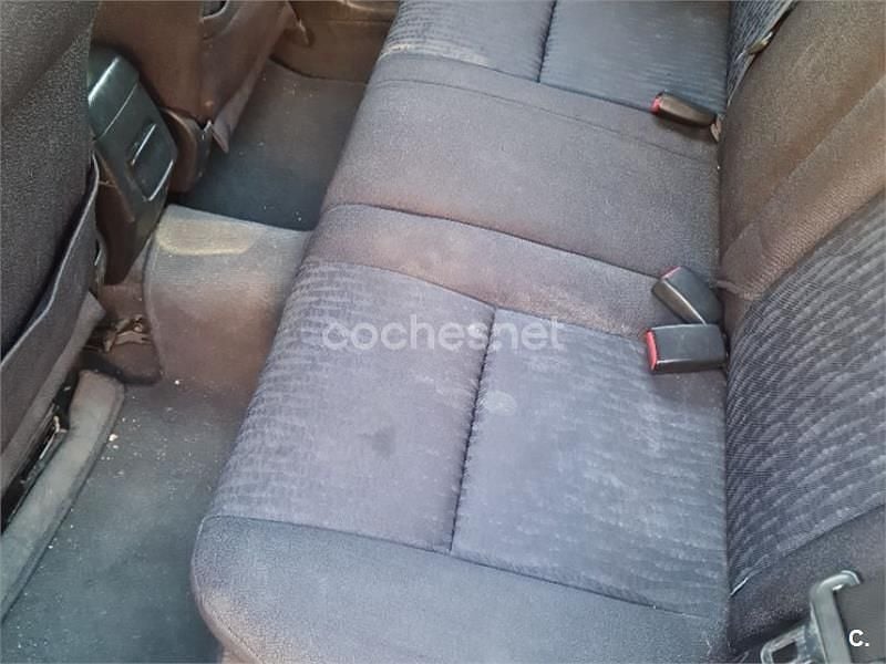 Usado Toyota Corolla Sol 110 CV (80 kW) 2003 Azul Berlina