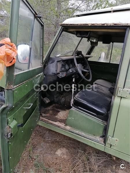Usado Land Rover Defender 112 HP (82 kW) 1989 Verde SUV