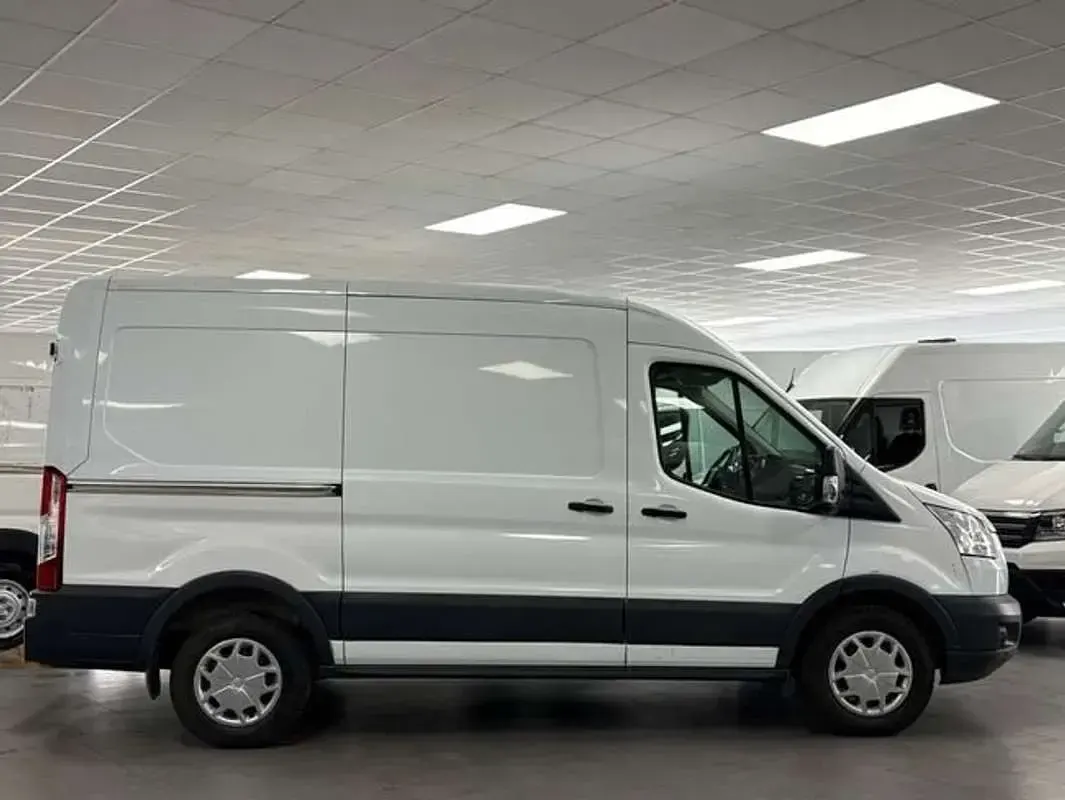 Usado Ford Transit 2019 Blanco Van