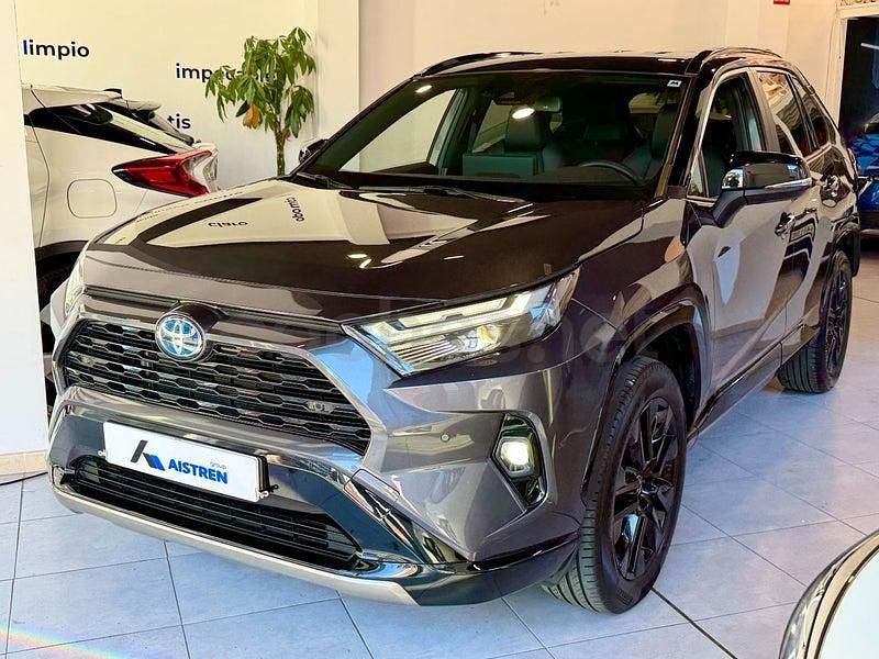 Usado Toyota RAV4 Hybrid Style 218 CV (160 kW) 2024 Gris / plata SUV