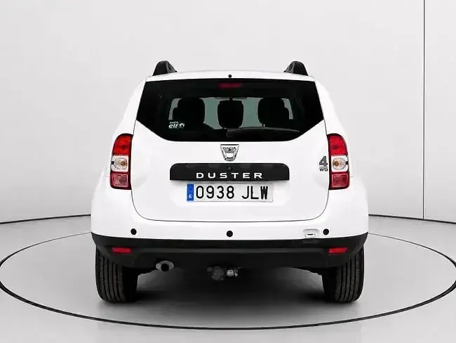 Usado Dacia Duster Lauréate 125 CV (91 kW) 2016 Blanco SUV