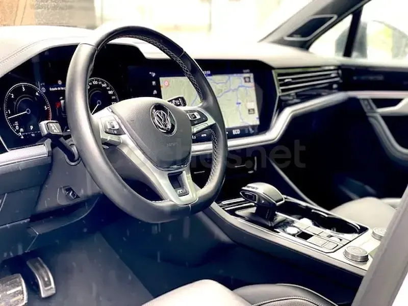 Usado VW Touareg R-line 286 CV (210 kW) 2019 Blanco SUV