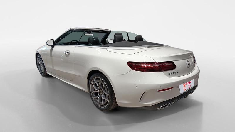 Usado Mercedes E220 AMG 194 CV (142 kW) 2022 Blanco Descapotable