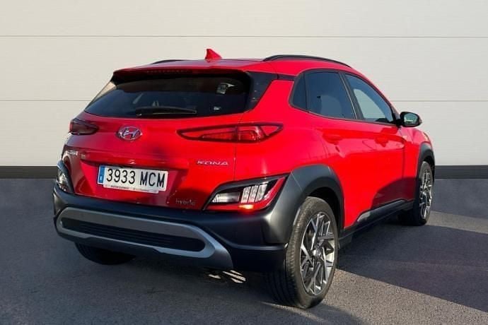 Usado Hyundai Kona Style 141 CV (103 kW) 2022 Rojo SUV
