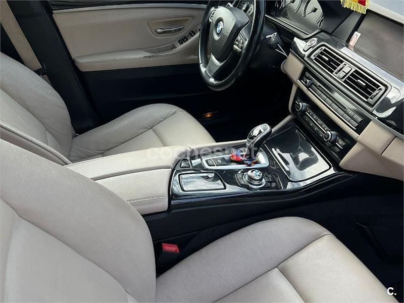 Usado BMW 520 184 CV (135 kW) 2012 Gris / plata Berlina