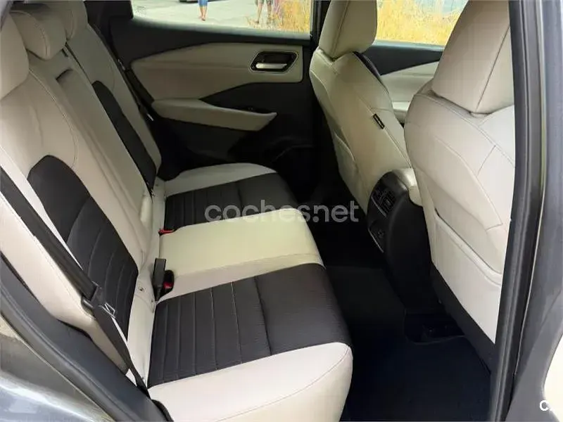 Usado Nissan Qashqai Tekna 190 CV (139 kW) 2024 Gris / plata SUV