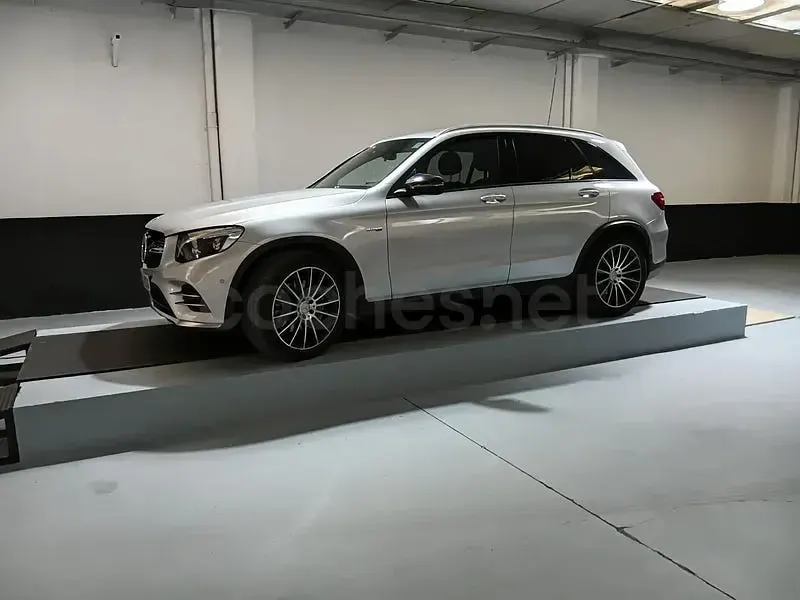 Usado Mercedes GLC43 AMG 390 CV (286 kW) 2019 Gris / plata SUV