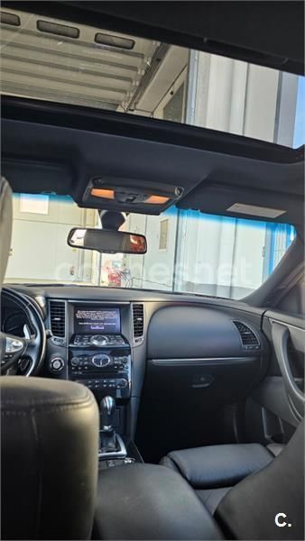 Usado Infiniti QX70 Premium 238 CV (175 kW) 2014 Violeta / lila SUV