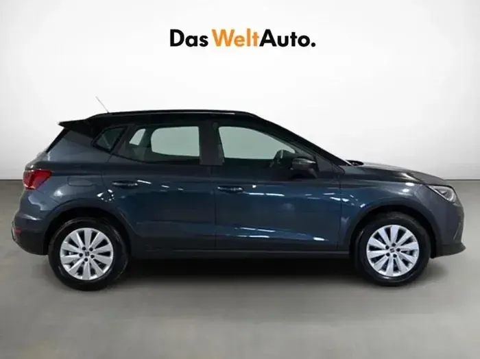 Usado Seat Arona Style 115 CV (84 kW) 2024 Gris plata SUV