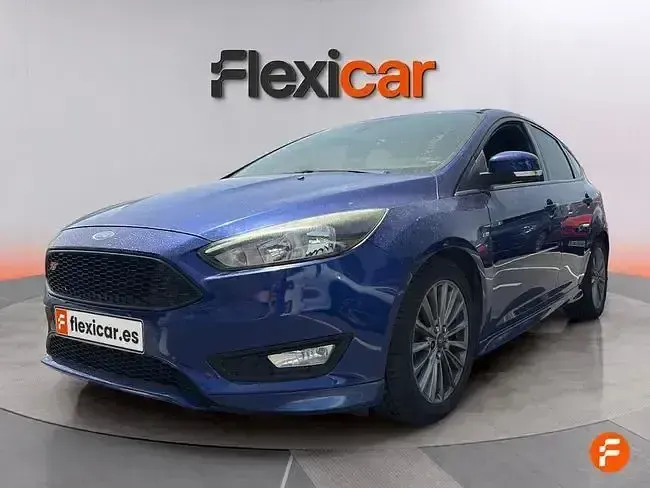 Usado Ford Focus ST-Line 125 CV (91 kW) 2017 Azul Berlina