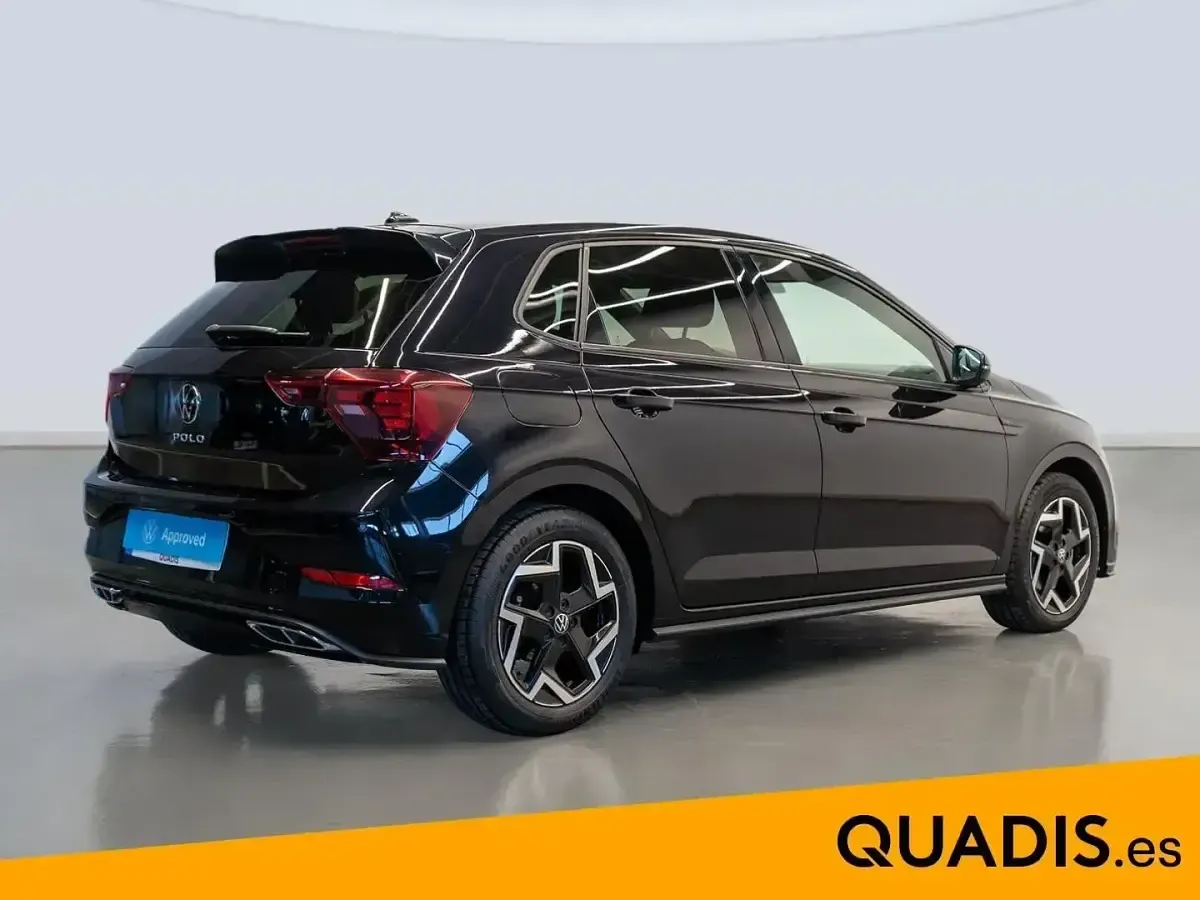 Usado VW Polo R-line 116 CV (85 kW) 2025 Negro Utilitario