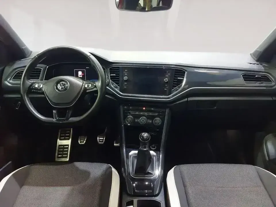 Usado VW T-Roc Sportline 150 CV (110 kW) 2018 Rojo SUV