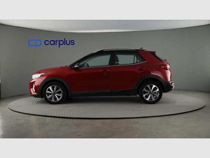 Usado Kia Stonic 120 CV (88 kW) 2021 Rojo SUV