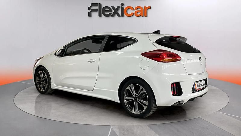 Usado Kia Ceed GT GT-Line 136 CV (100 kW) 2018 Blanco Berlina