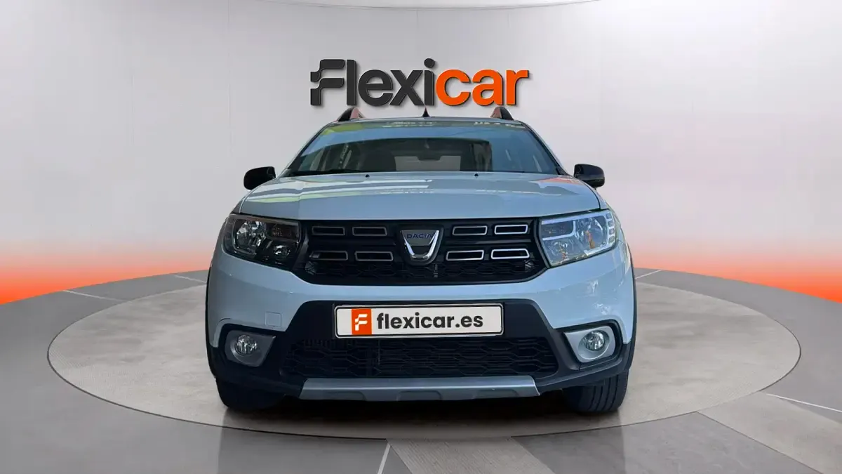 Usado Dacia Sandero Comfort 100 CV (73 kW) 2020 Blanco Berlina