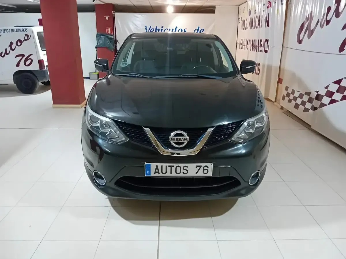 Usado Nissan Qashqai Acenta 110 CV (80 kW) 2015 Negro SUV