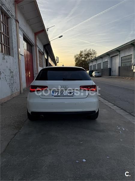 Usado Audi A3 Ambition 105 CV (77 kW) 2014 Blanco Berlina