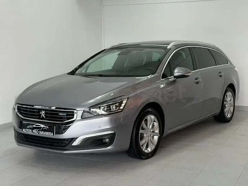 Usado Peugeot 508 Allure 150 CV (110 kW) 2015 Gris / plata Berlina