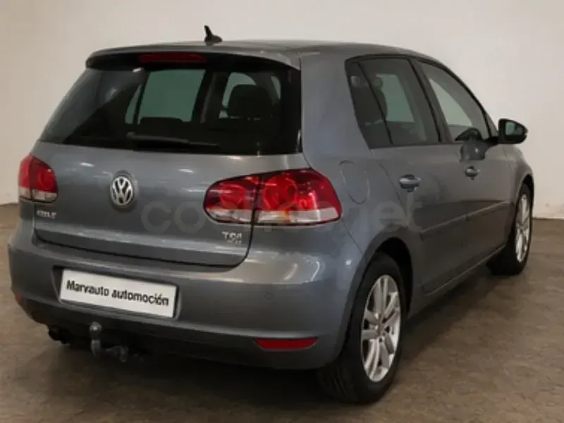 Usado VW Golf VII Sport 105 CV (77 kW) 2012 Gris / plata Berlina