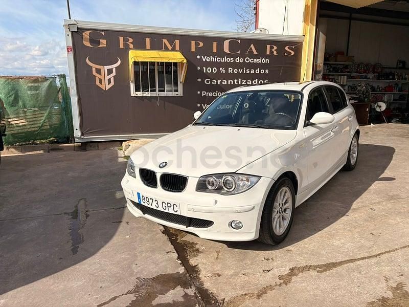 Usado BMW 118 143 CV (105 kW) 2009 Blanco Utilitario