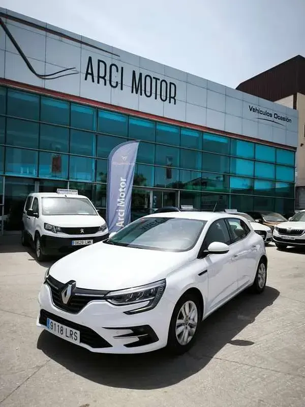 Usado Renault Mégane Intens 116 CV (85 kW) 2021 Blanco Utilitario
