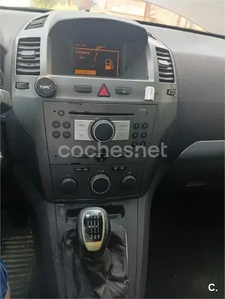 Usado Opel Zafira Cosmo 120 CV (88 kW) 2005 Beige Monovolumen