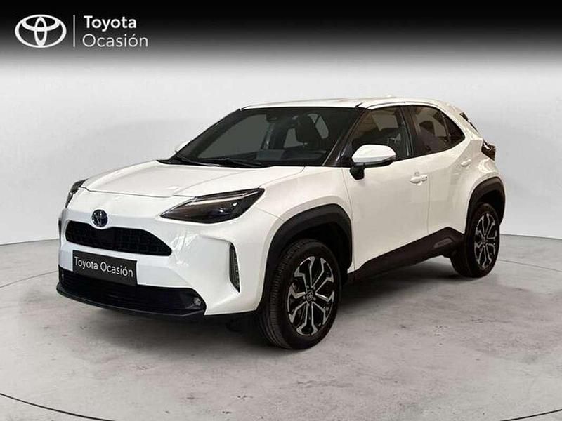 Blanco Usado 2024 Toyota Yaris Cross Active SUV | 24.750 € (Un poco caro) - Imagen 1/4