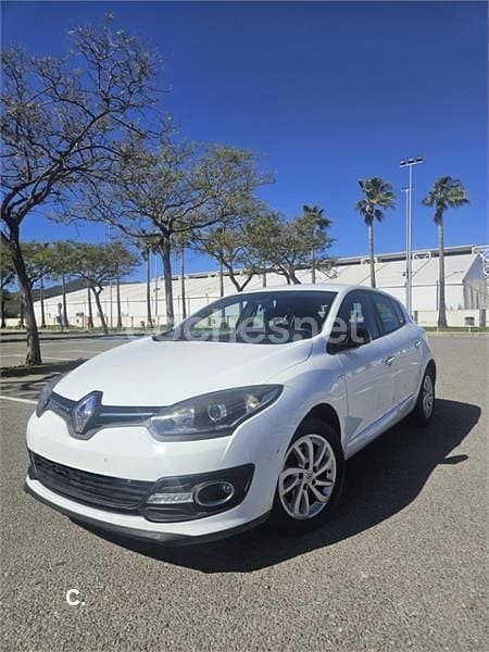Usado Renault Mégane LIMITED 95 CV (69 kW) 2015 Blanco Berlina