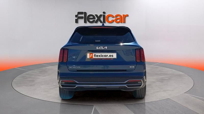Usado Kia Sorento Plus 230 CV (169 kW) 2023 Azul SUV