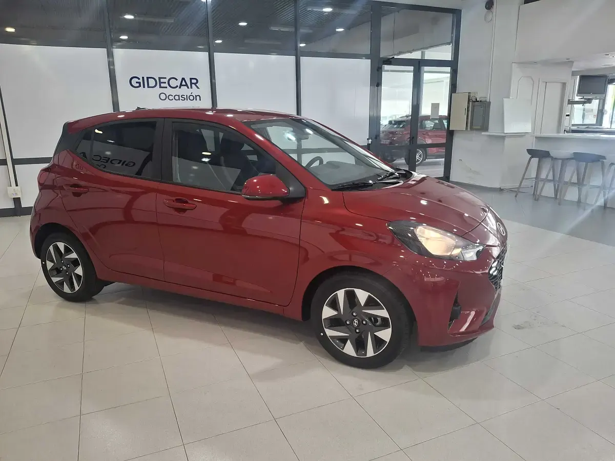 Nuevo Hyundai i10 67 CV (49 kW) 2025 Granate Utilitario